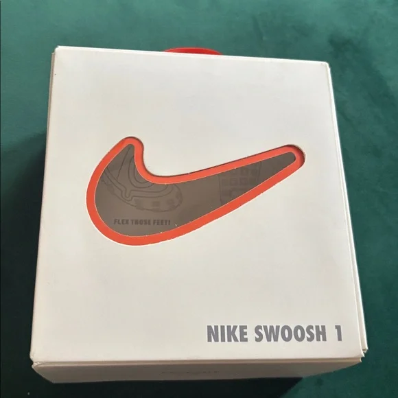 Nike Swoosh 1 5c - Picture 5 of 5